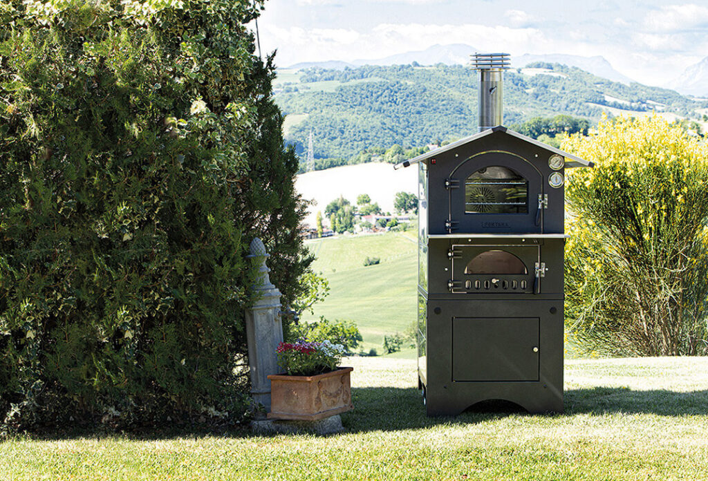 Fontana traditional outdoor oven